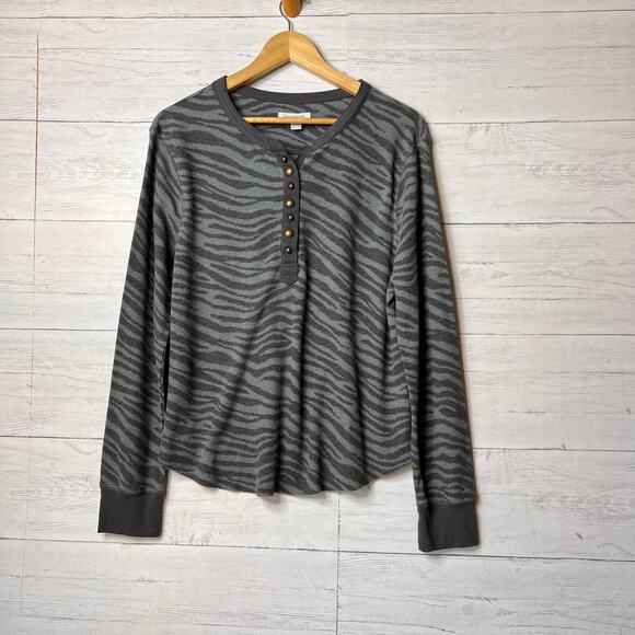 Beach Lunch Lounge Top Women Size XL Gray Animal Print Thermal Long Sleeve - Picture 1 of 16